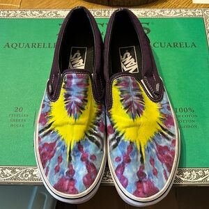slip on tye dye vans  good shape. Gently worn  size men 8 women 9.5